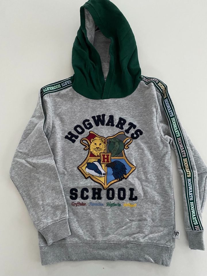 Pullover Harry Potter Hogwarts H&M Gr. 122 128 in Spaichingen