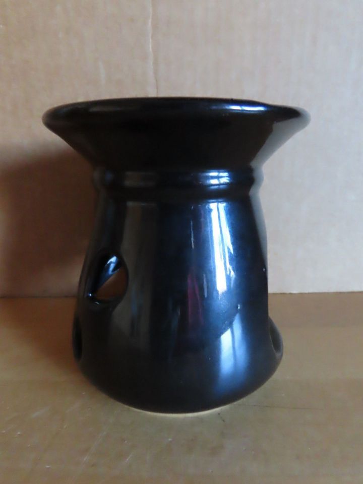 Duftlampe Duftöllampe Aromalampe schwarz ca. 10 cm hoch in Roth (Landkreis Altenkirchen)