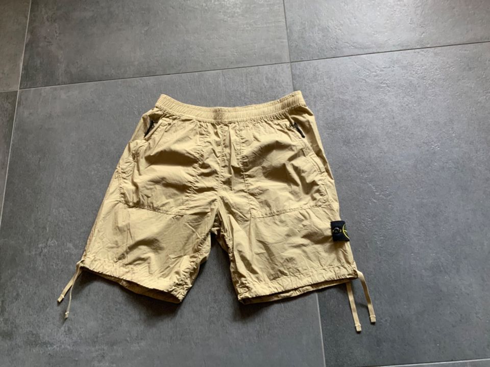 Stone Island Shorts, Größe W 36, beige, Neuwertig in Ludwigshafen