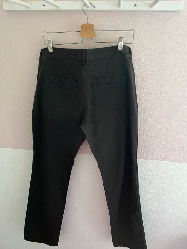 MAC Jeans Größe 30 in Schifferstadt