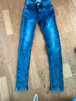 Blue Effect Skinny Jeans neuwertig 146 10-11 Jahre Hessen - Glashütten Vorschau