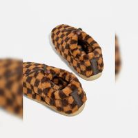 NEU Urban Outfitters Slipper Gr. M (ca. 40) braun kariert Baden-Württemberg - Karlsruhe Vorschau