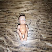 Babyfigur f Puppenstube Zelluloid? bewegl Arme/Beine 70er Sammler Hessen - Groß-Gerau Vorschau