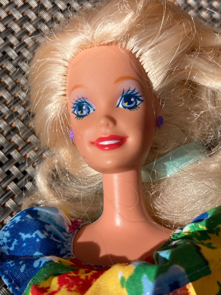 Teen Talk Barbie von Mattel 1991 in Stadt Wehlen