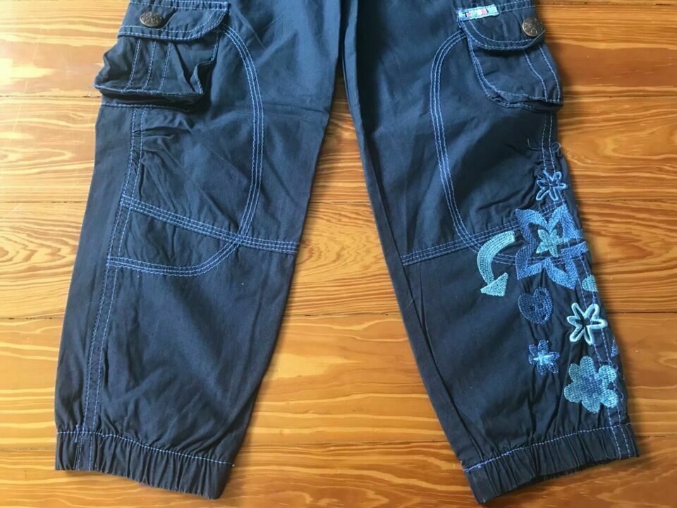 Mädchen Stoff-Hose leichte Frühlingshose Sommerhose Gr. 92 NEU ! in Altlußheim