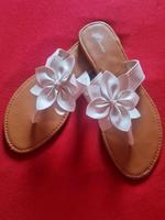 Sandalen Zehentrenner Flip Flops Gr. 40 mit schicker Blume Bayern - Coburg Vorschau