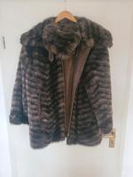 Pelzjacke mit Mütze ( kein Echttierprodukt) Brandenburg - Zossen Vorschau