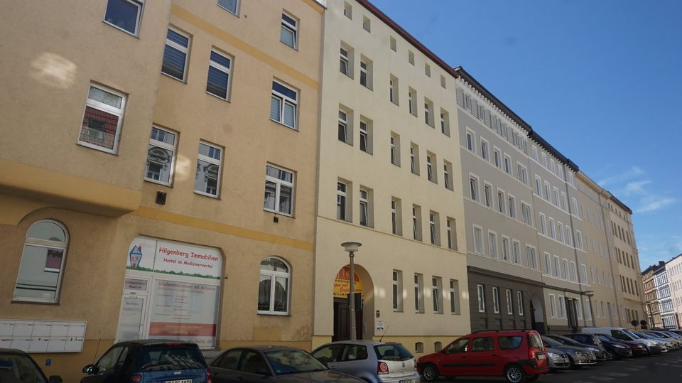 Am Steintorcampus: Studentenenzimmer Wohngemeinschaft Wohnheim Blockheizkraftwerk in Halle