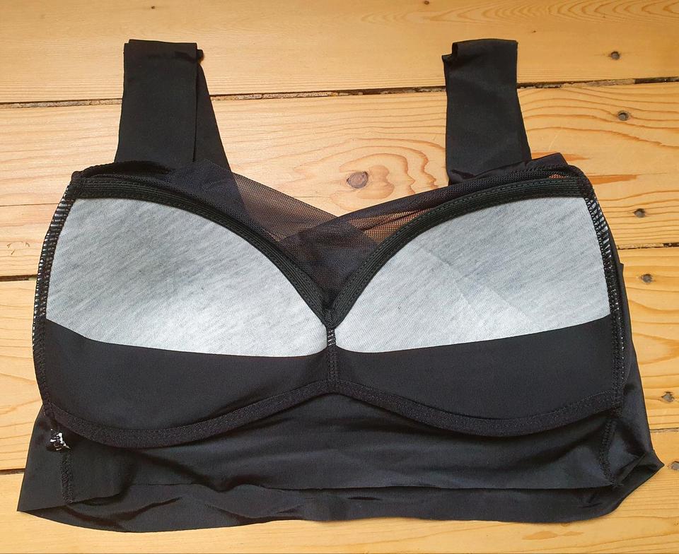 Neu Bügelloser, nahtloser Komfort BH Schwarz Gr. L -  80 D in Petersberg