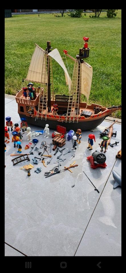 Großes Playmobil Set Piraten Piratenschiff in Zetel