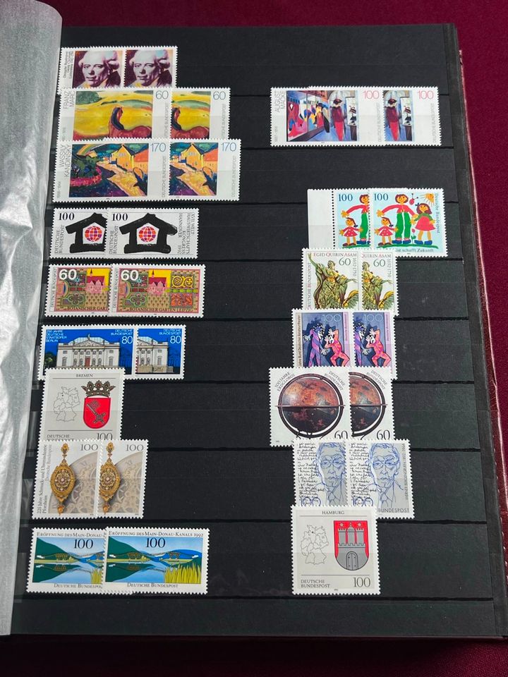 BRIEFMARKEN ALBUM DEUTSCHLAND DEUTSCHE BUNDESPOST SAMMLUNGSAUFLÖSUNG - Versand kostenlos - Wir sind für Sie da lokal in 86830 Schwabmünchen oder online ARTHOME24 in Schwabmünchen