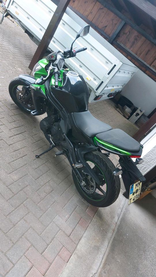 Motorrad Kawasaki er 6n in Buchloe