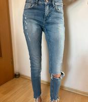 Skinny Jeans Zara Gr. 34 Bayern - Plattling Vorschau