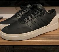 Adidas schuhe Gr 44 2/3 1 mal getragen Niedersachsen - Emden Vorschau