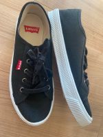 Sneaker von Levi’s Größe 37 schwarz neu Stoffschuhe Levis Baden-Württemberg - Königsbach-Stein  Vorschau