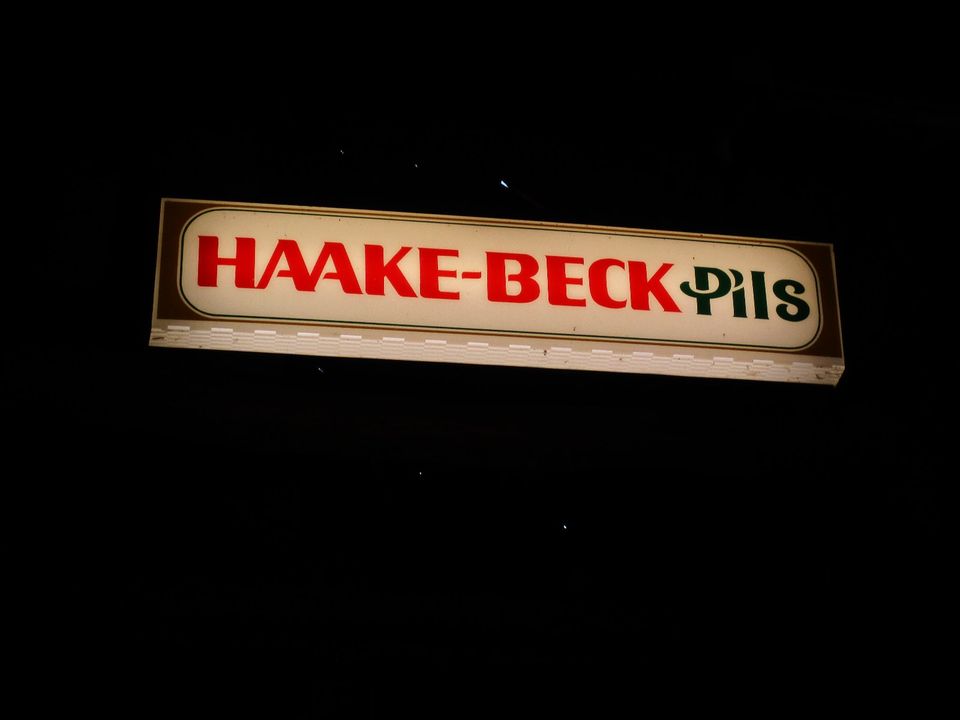 Leuchtschild Haake Beck Pils Brauerei Bier Kneipen-Werbung in Mellinghausen