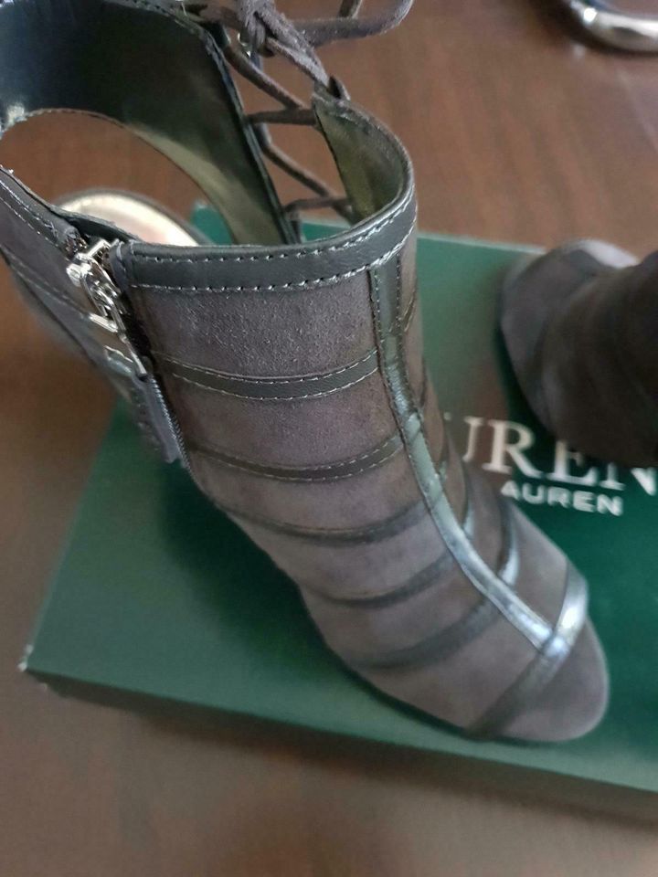 Neu Ralph Lauren Schuhe Größe 38 in Düsseldorf