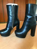 Damen GUCCI Stiefel / Gr 37,5 / Plateau Stiefeletten / schwarz Nordrhein-Westfalen - Krefeld Vorschau