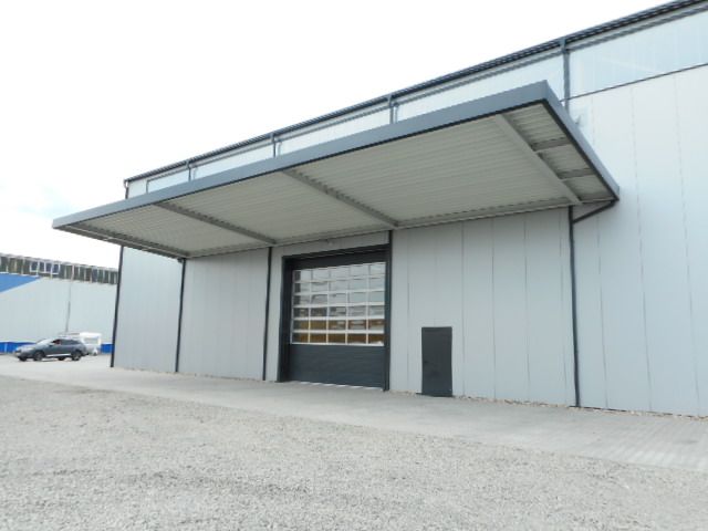 TOP LAGE Gewerbehalle/Warmhalle mit 1200m2 / Freifläche plus Büro mit 120m2 zu vermieten in Leipzig