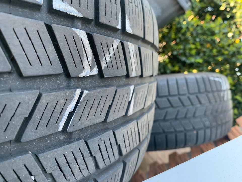 VW Touareg Winterreifen 255 55 18 pirelli in Jork