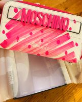 Moschino Geldbörse pink/weiß Berlin - Pankow Vorschau