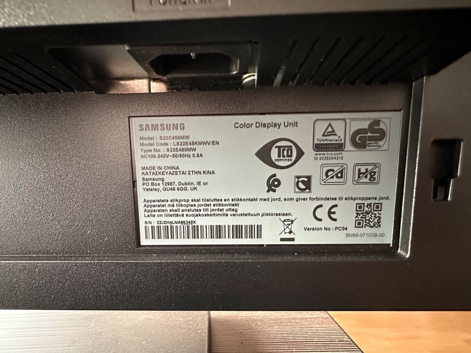 2 Samsung Monitore wie NEU kaum benutzt in Balingen
