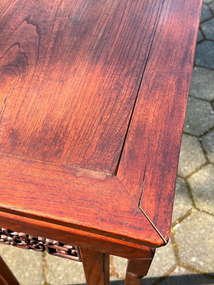 Tisch China antik Massivholz Schnitzerei Möbel hochwertig in Braunschweig