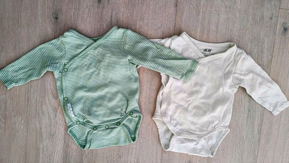 2 Wickelbodys 56 H&M organic Cotton, Baby unisex in Tarmstedt