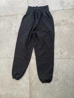 Adidas Hose schwarz XS Damen Jogginghose Nordrhein-Westfalen - Soest Vorschau