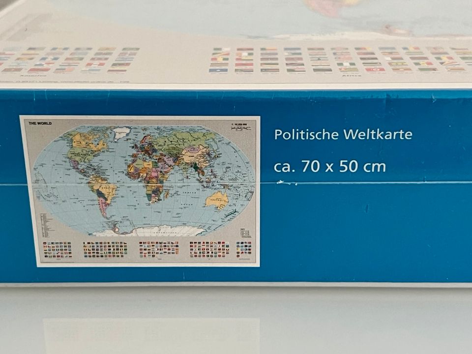 NEU !!! Puzzle, 1000 Teile, Politische Weltkarte mit Flaggen in München