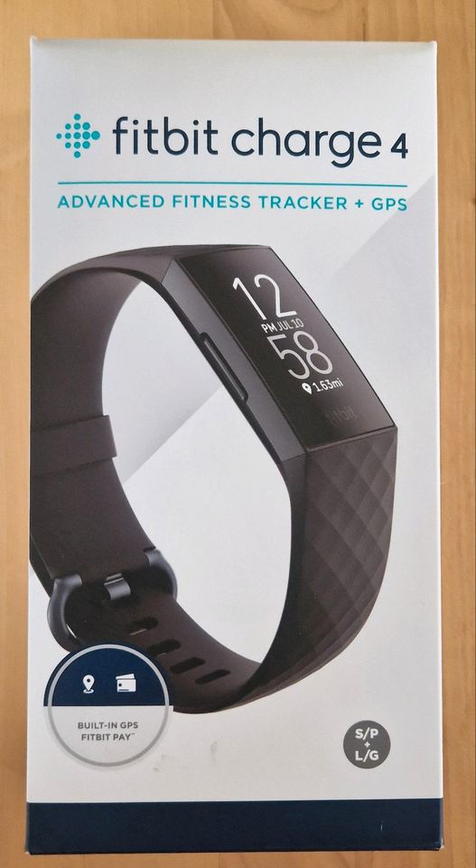 Charge 4 Fitness Tracker Smartwatch Uhr OVP inkl. Zubehör in Kiel