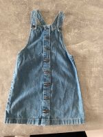 Mädchen Jeans Kleid Latzkleid Größe 116 Nordrhein-Westfalen - Bad Oeynhausen Vorschau