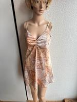 Damen Satin Kleid 36 S stradivarius Muster Seide Zara optik Berlin - Reinickendorf Vorschau