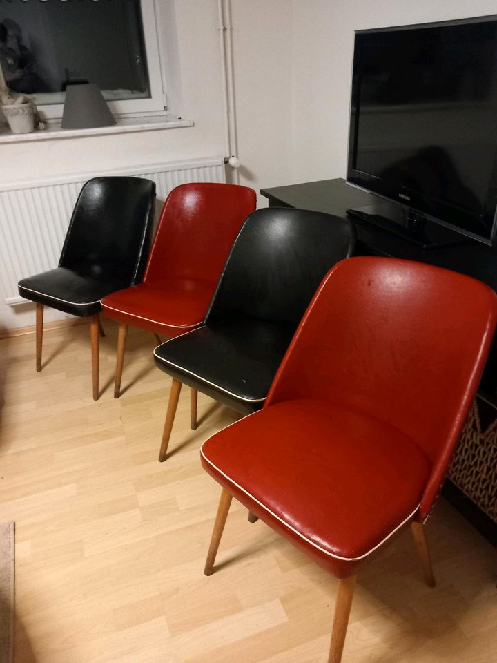 4 Stuhlsessel rot und schwarz ca von 1970 in Warin