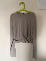 Kurzes Shirt Langarm Longsleeve gr M H&M Grau Niedersachsen - Braunschweig Vorschau