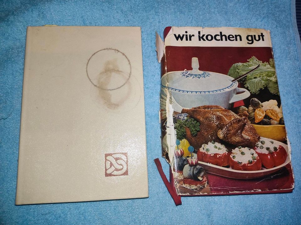 Verlag für die Frau - Wir kochen gut und Das Backbuch in Teutschenthal