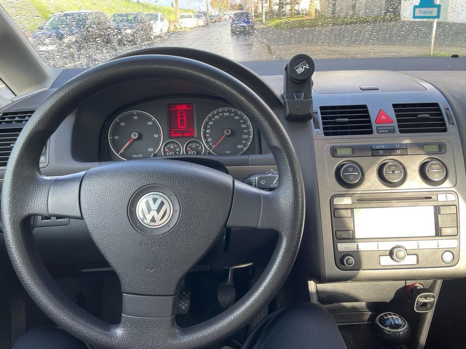 Volkswagen Touran in Ginsheim-Gustavsburg