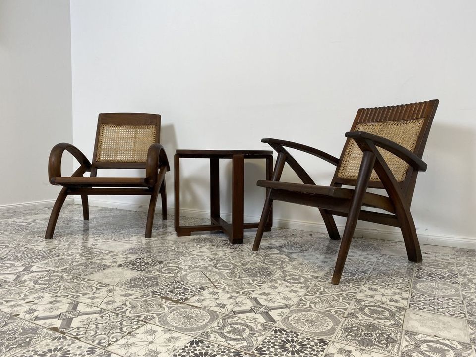 WMK Set aus 2 besonders schönen & raren Burmesischen Mid-Century Teak & Rohrgeflecht Sessel mit passendem Couchtisch # Easychair Relaxchair Lesesessel Stühle Rattansessel Designer Gartenmöbel Vintage in Berlin