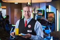 Servicekraft (m/w/d) VZ Spielhalle in Schwentinental-Raisdorf Schleswig-Holstein - Raisdorf Vorschau