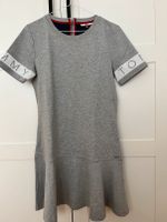 Tommy Hilfiger Denim Kleid Sweatkleid grau Gr. M | NEUWERTIG | Frankfurt am Main - Westend Vorschau