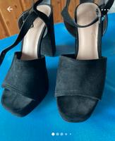 Plateau Sandalen Schwarz Größe 39 Zara Nordrhein-Westfalen - Langenfeld Vorschau