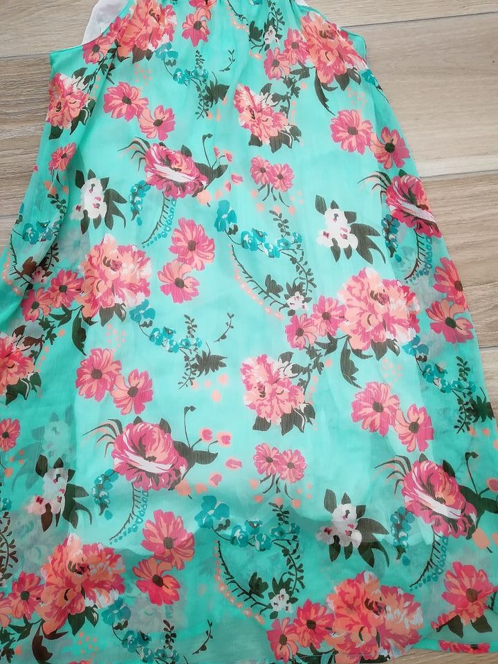 Kleid Gr. 158 mit Blumen, Sommerkleid von C&A in Bad Oldesloe