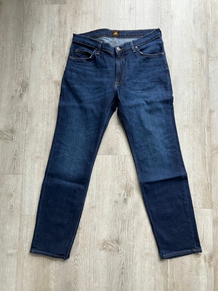 Lee Jeans, Modell RIDER ZIP FLY (Reissverschluss), blau, W33 L30 in Saarbrücken