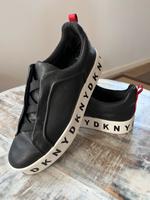 DKNY Sneaker schwarz  echtleder gr.39 … inkl Versand Bayern - Waging am See Vorschau