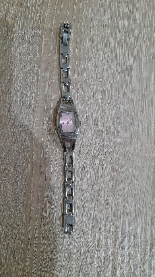 Fossil Damen Armbanduhr in Lindow