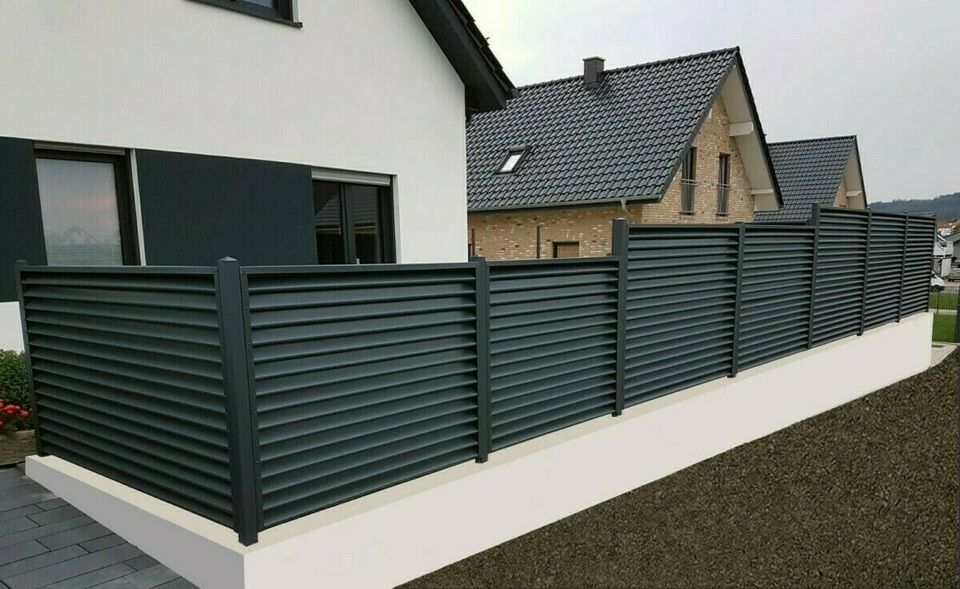 Alumax Premium Aluminium Zaunfeld: 2,0m x 2,5m - Sichtschutzzaun, Gartenzaun, Lamellenzaun, Schmiedezaun, Schmuckzaun, Metallzaun im Komplettset inklusive Jalousienzaun in Siegen