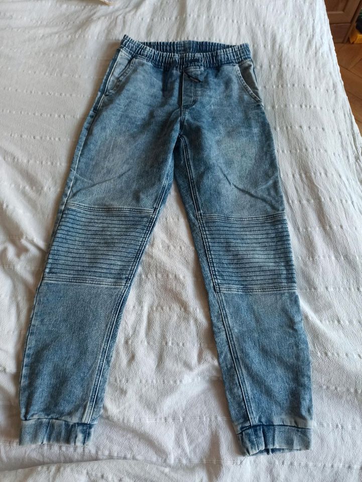 Jeans Gr 170 in Berlin