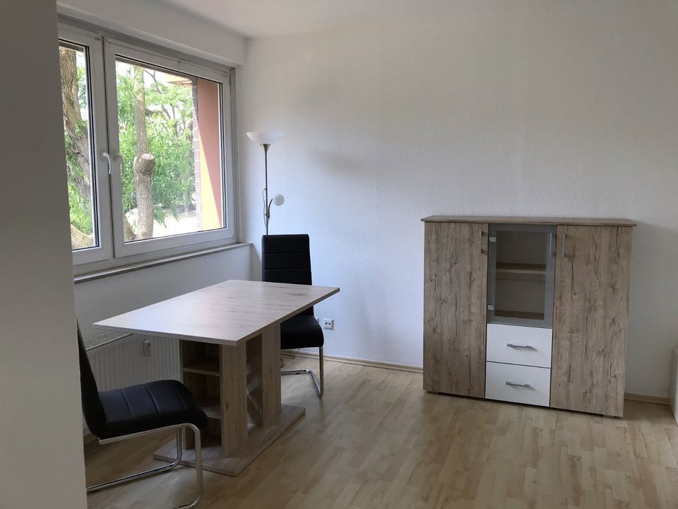 Möblierte 1-Zi. Nichtraucher-Wohnung mit Balkon Hannover-Hainholz in Hannover