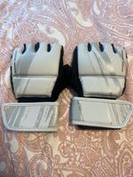 Decathlon outshock Boxhandschuhe S 6 wie neu weiß Wandsbek - Hamburg Eilbek Vorschau