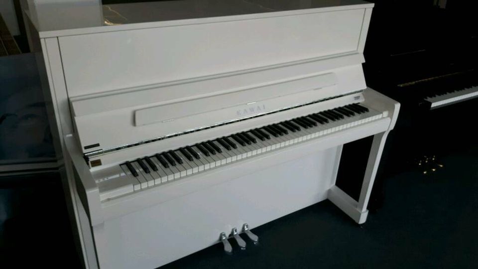Kawai Klavier K 300 WHP/SL , Weiß mit Silber, NEU , 35% sparen! in Hamburg